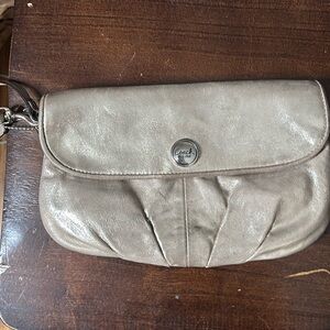 Coach Poppy Wristlet